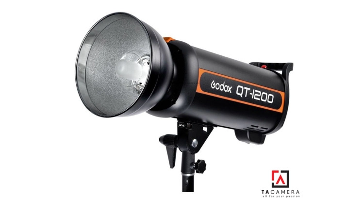 Đèn Flash Studio Godox QT1200
