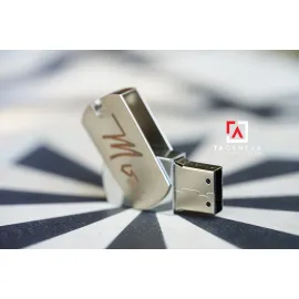 USB 2.0 32GB Khắc LOGO Theo Yêu Cầu