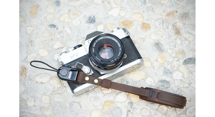 Dây Đeo Tay - Handstrap Máy Ảnh Da Bò Handmade Móc Loại 2 TA5032